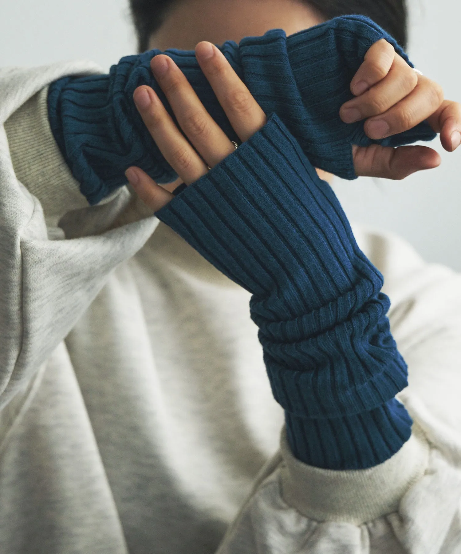Rib arm warmer